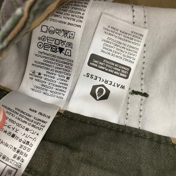 Levi's Women's Cargo Pants Camo 94' Baggy Y2K Brown Tan Green 25 Wide Leg - Picture 8 of 10